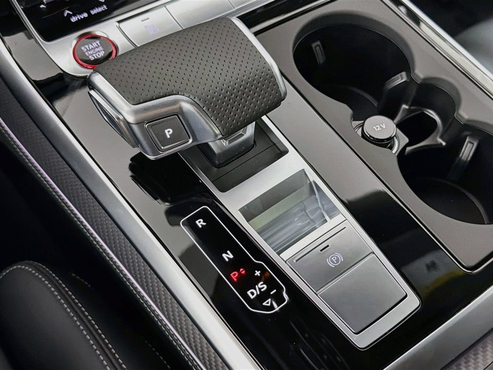 New 2026 Audi SQ8 Premium Plus AWD/4WD image 17