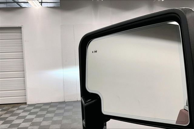 Used 2025 GMC Sierra 2500 SLT w/ SLT Convenience Package image 30