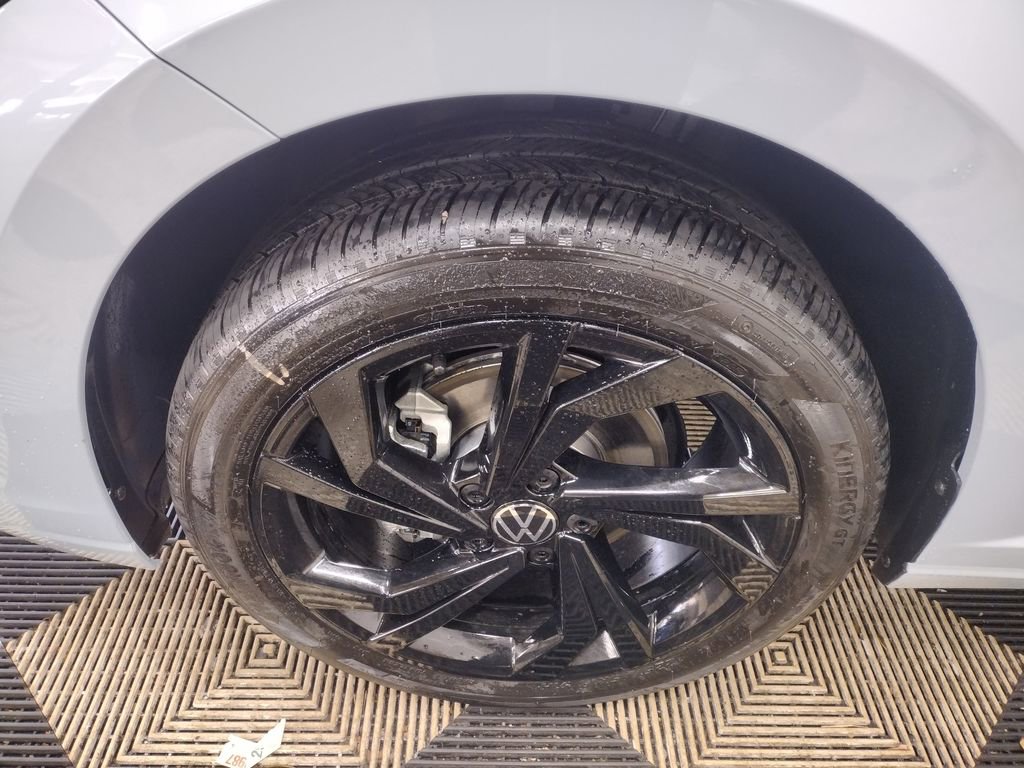 New 2026 Volkswagen Jetta SE image 5