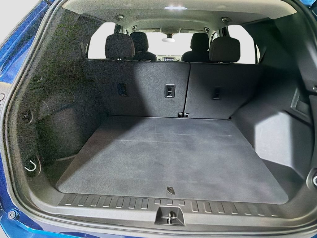 Used 2021 Chevrolet Equinox LT FWD image 25
