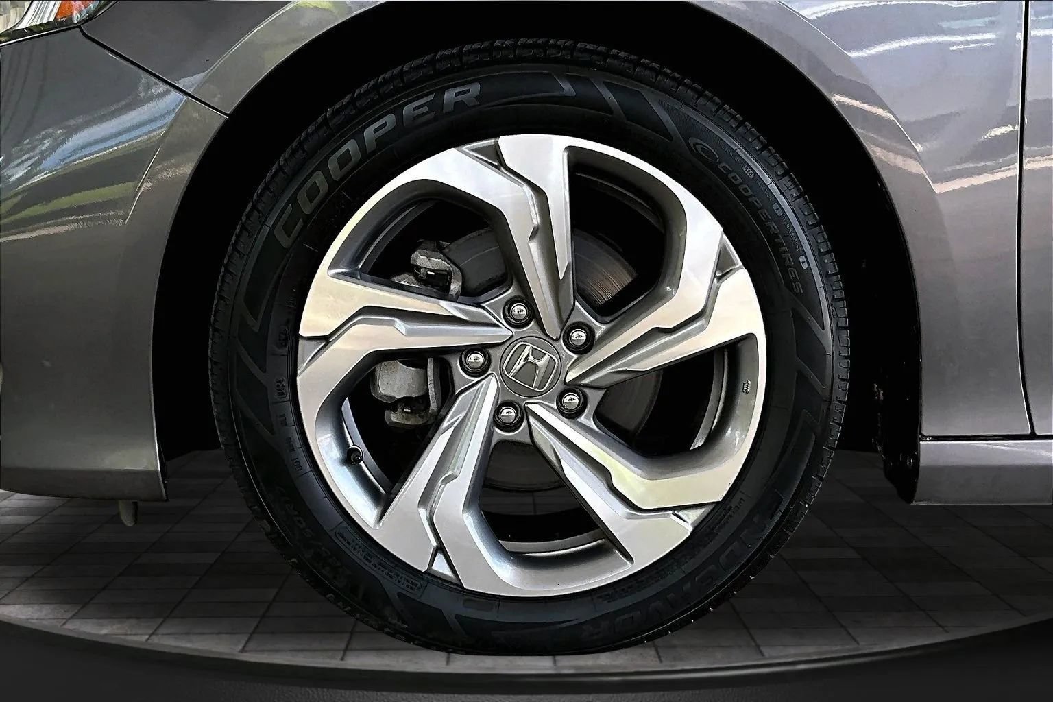 Used 2019 Honda Accord EX-L image 31