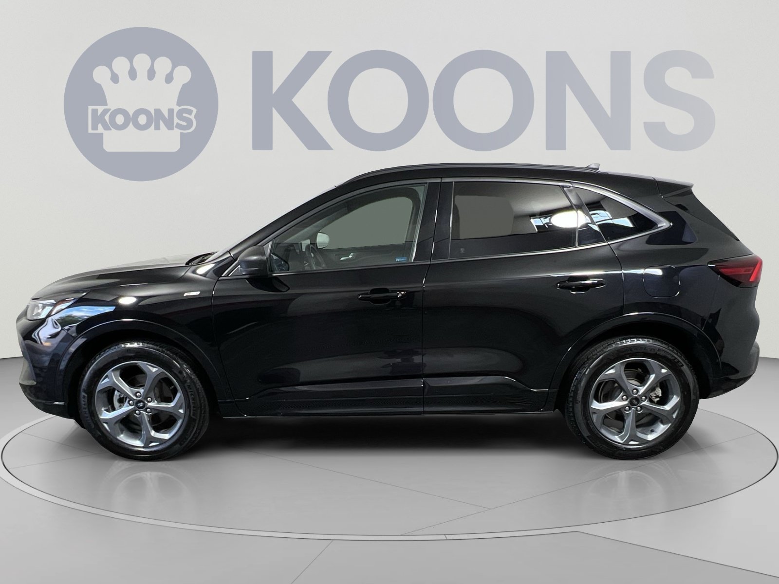 Certified 2023 Ford Escape ST-Line w/ Tech Pack #1 AWD/4WD image 7