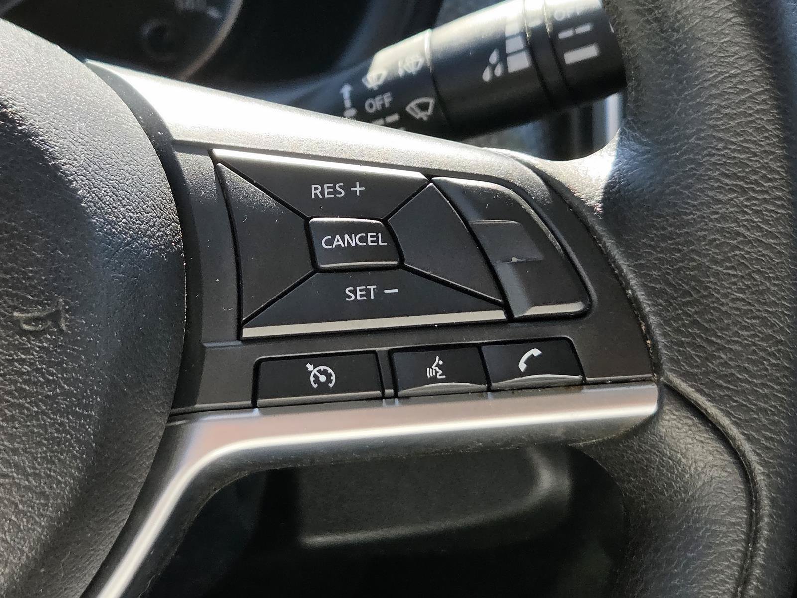 Used 2020 Nissan Kicks SV FWD image 27