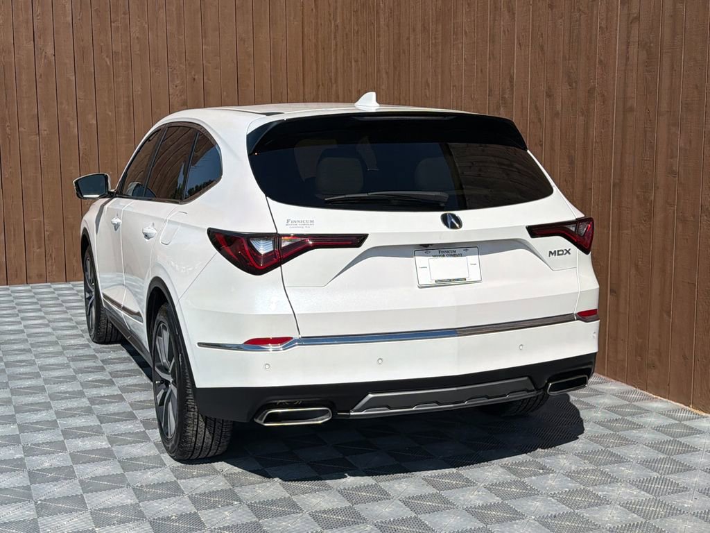 Used 2025 Acura MDX w/ Technology Package image 16
