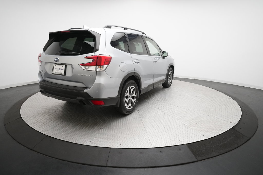 Used 2019 Subaru Forester Premium AWD/4WD image 36