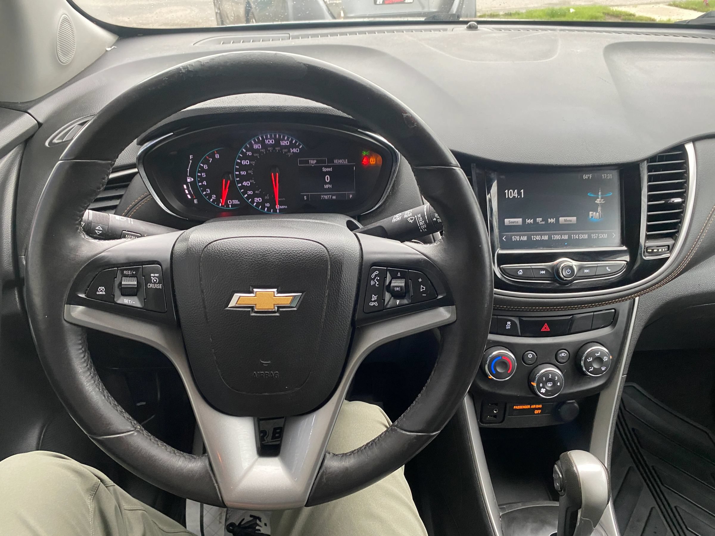 Used 2017 Chevrolet Trax LT w/ LT Convenience Package AWD/4WD image 13
