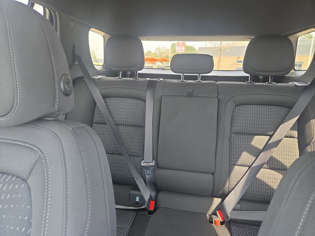 Used 2025 Chevrolet Equinox LT image 28