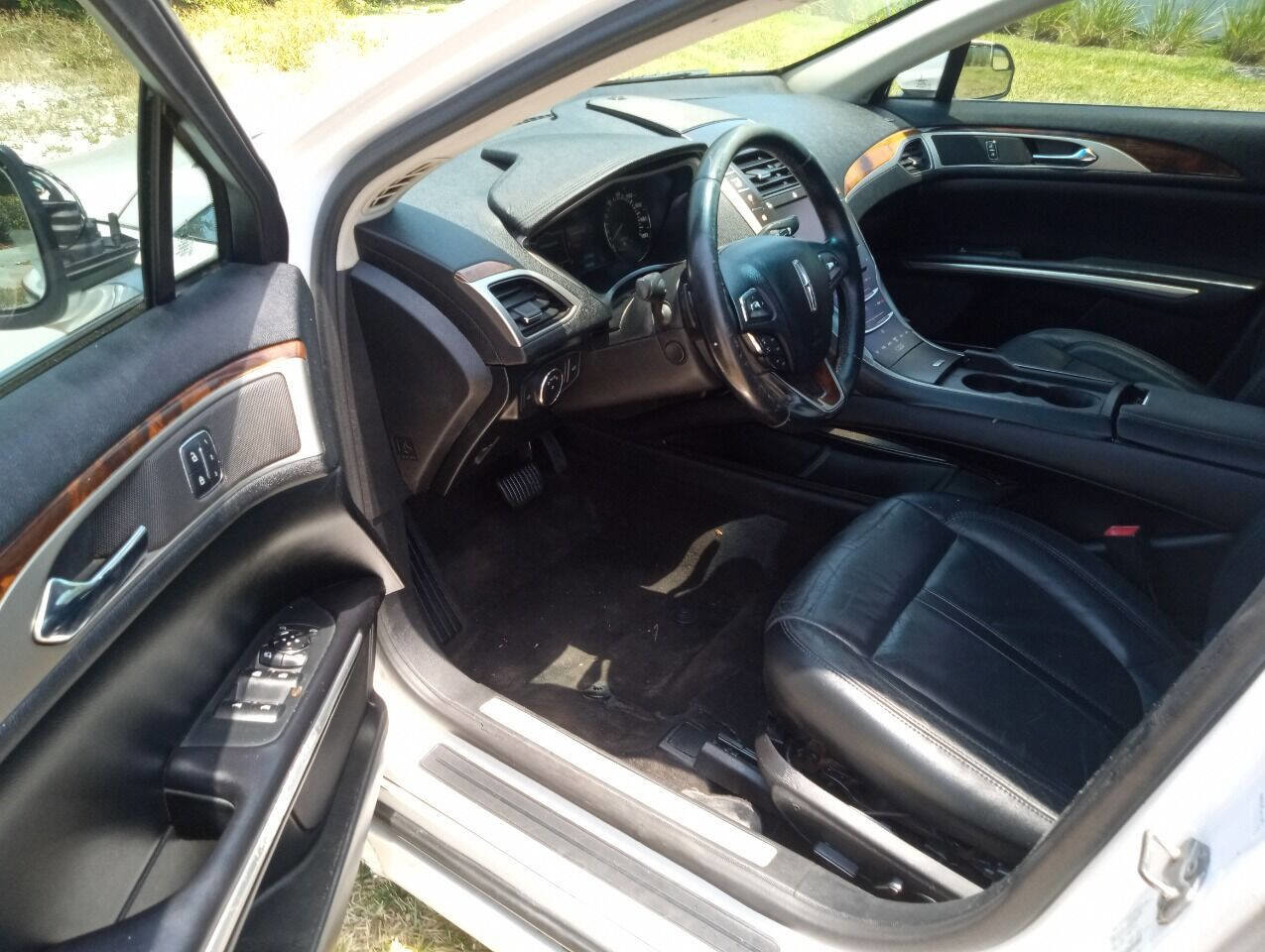 Used 2015 Lincoln MKZ w/ Equipment Group 101A Select image 8