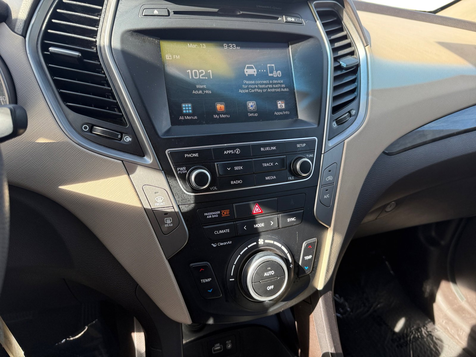 Used 2017 Hyundai Santa Fe Sport image 12