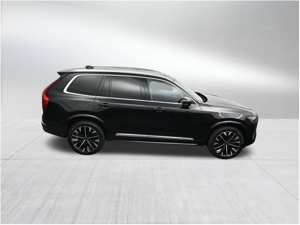New 2026 Volvo XC90 B6 Plus w/ Protection Package AWD/4WD image 18