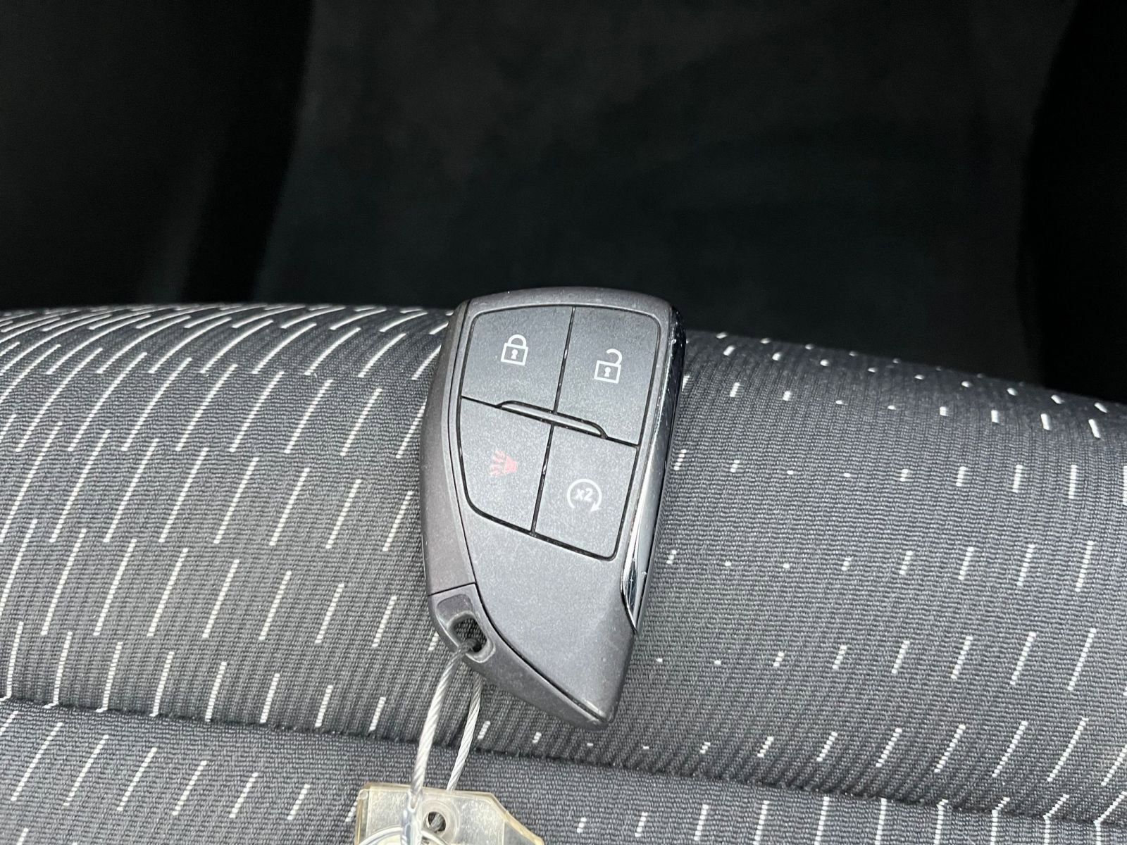 Used 2025 Chevrolet Equinox LT image 23