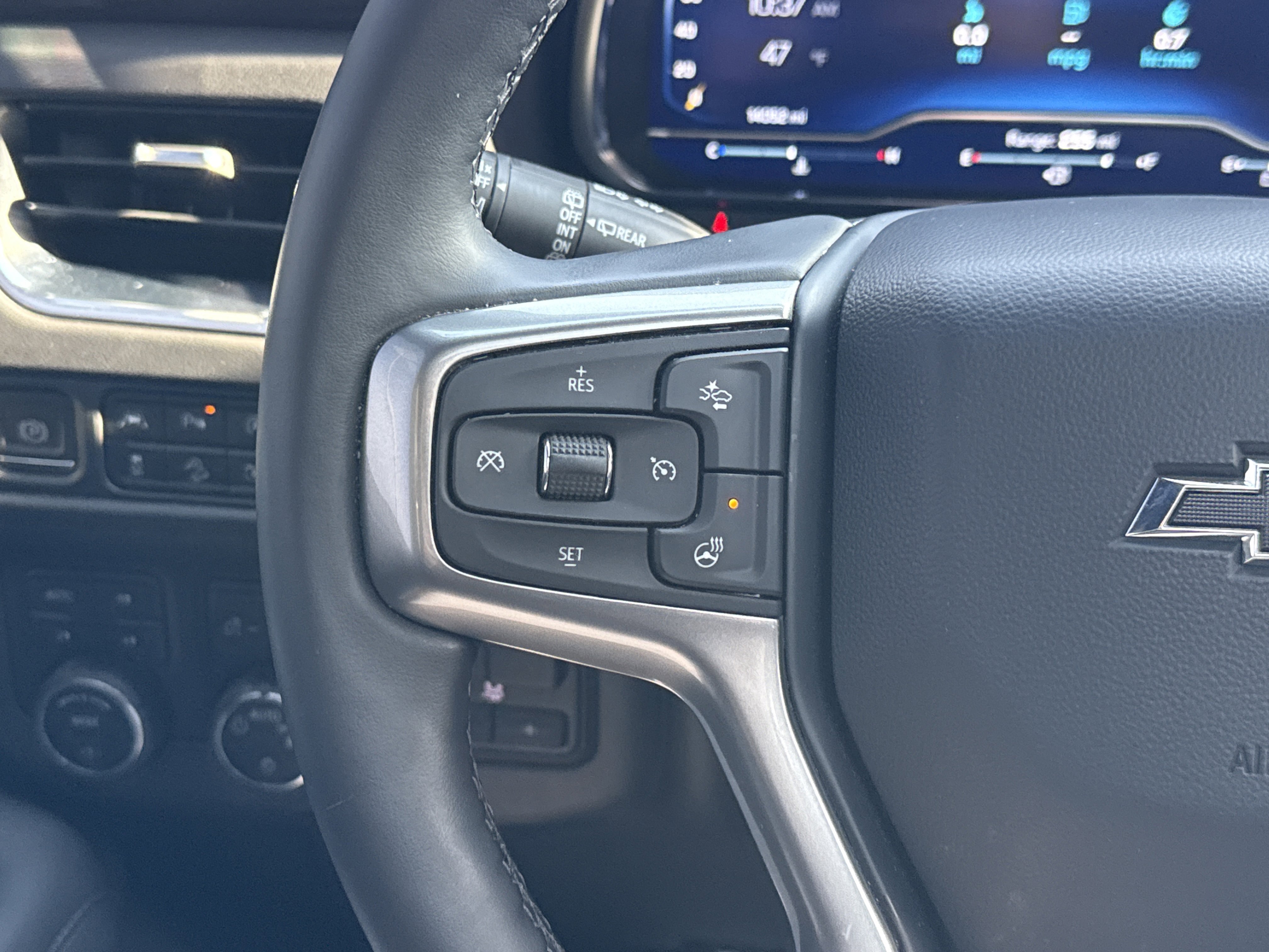 Used 2024 Chevrolet Tahoe Z71 w/ Z71 Off-Road Package image 20