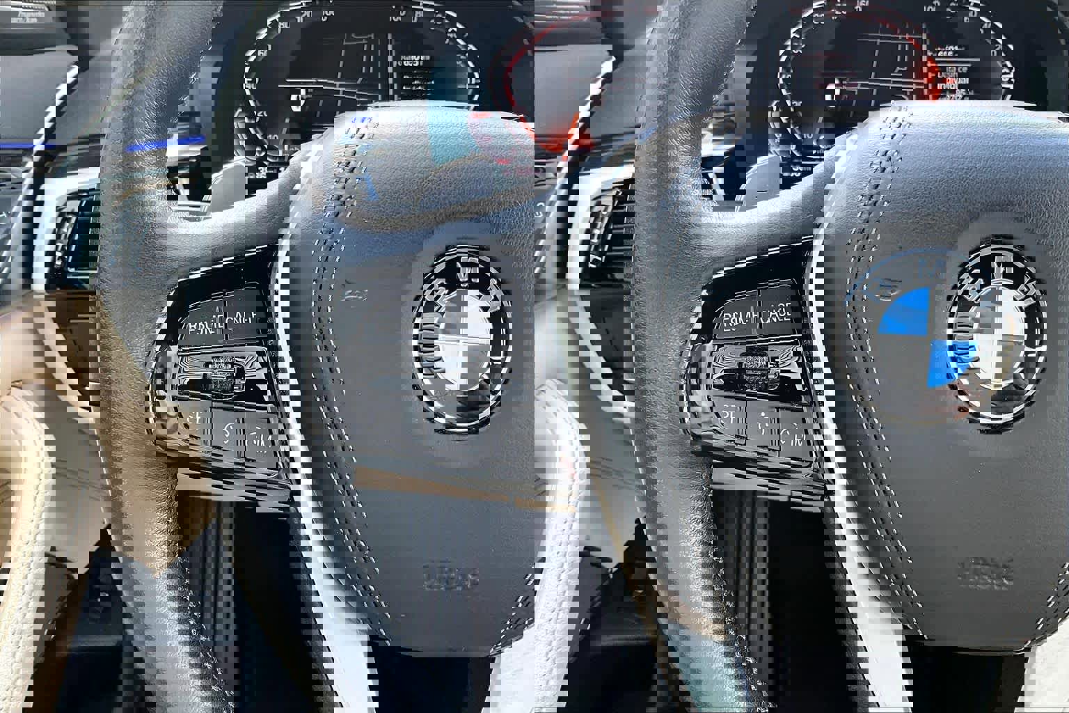 Used 2022 BMW 540i w/ Premium Package image 16