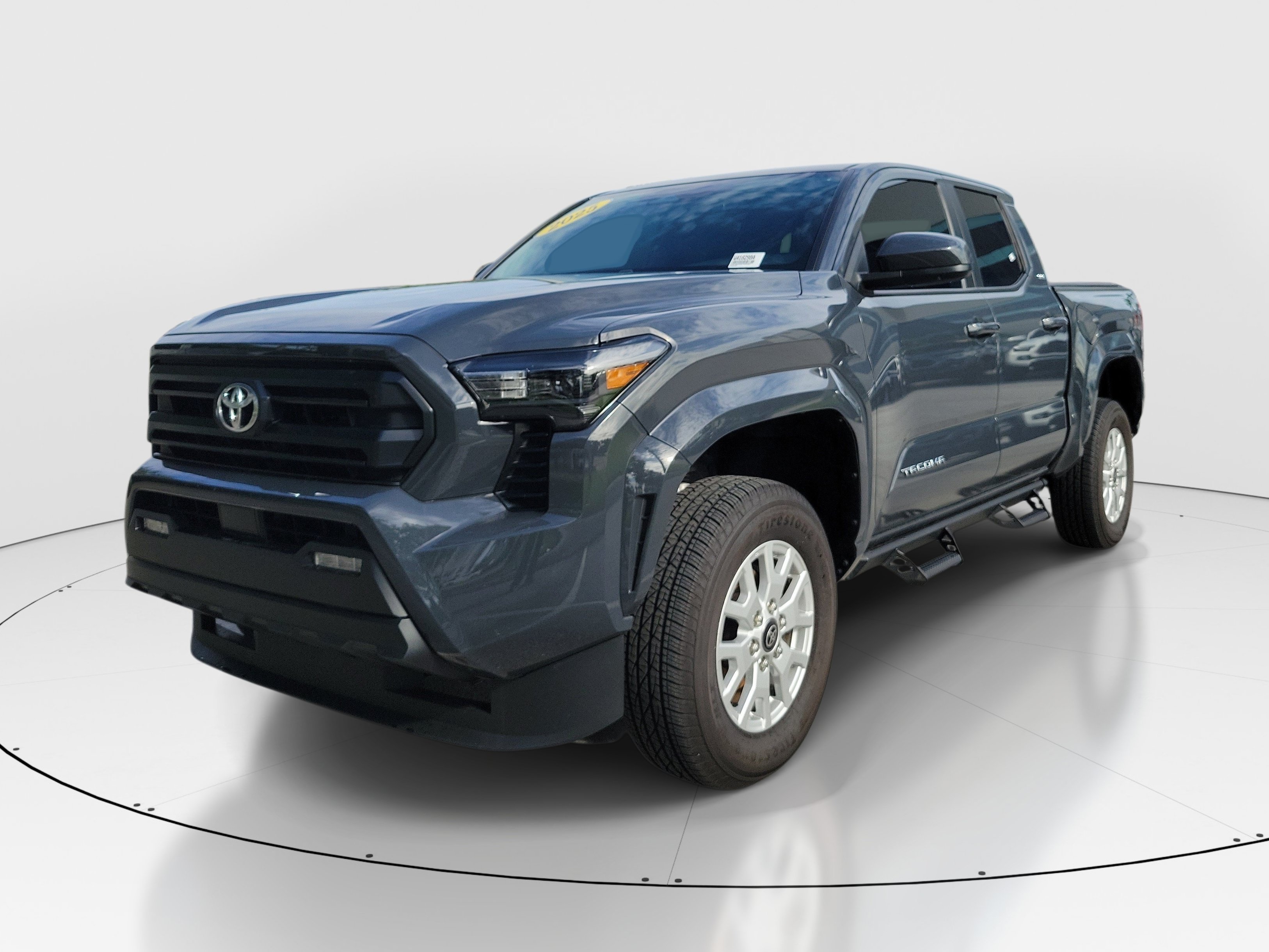 Certified 2025 Toyota Tacoma SR5 AWD/4WD image 3