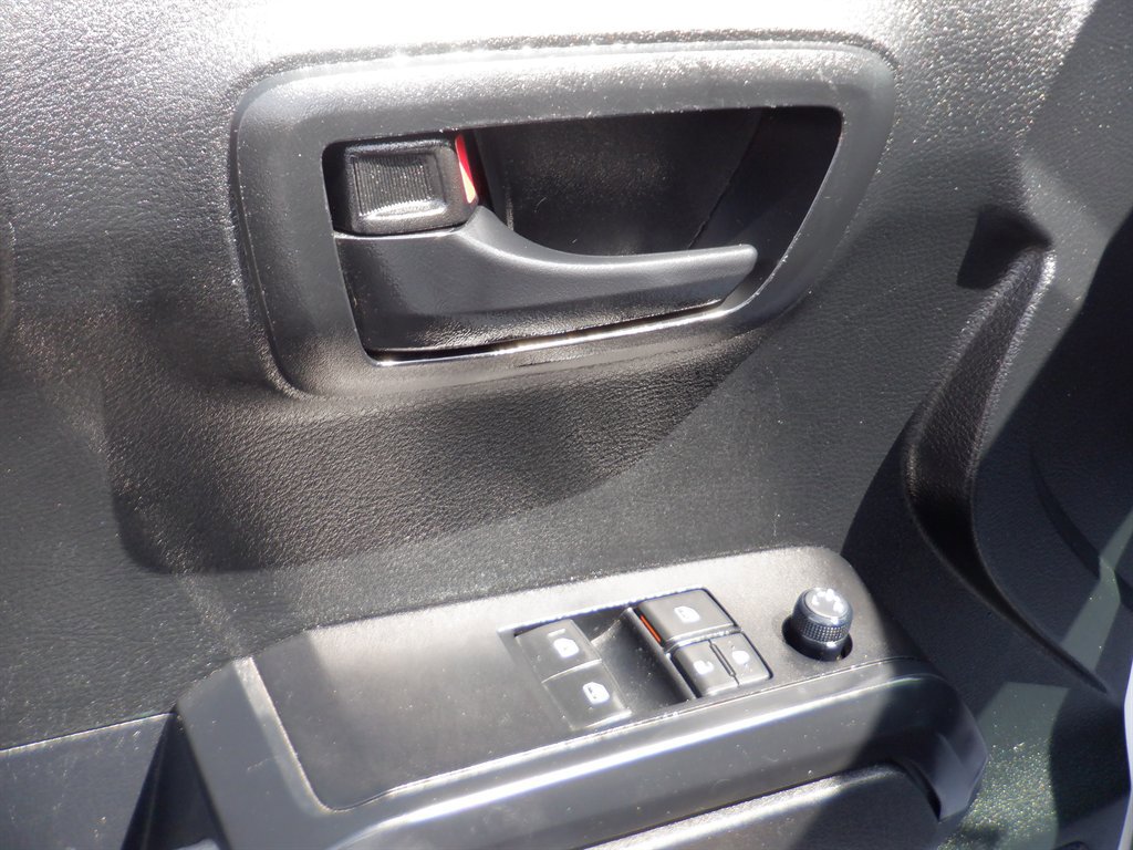 Used 2022 Toyota Tacoma SR image 20