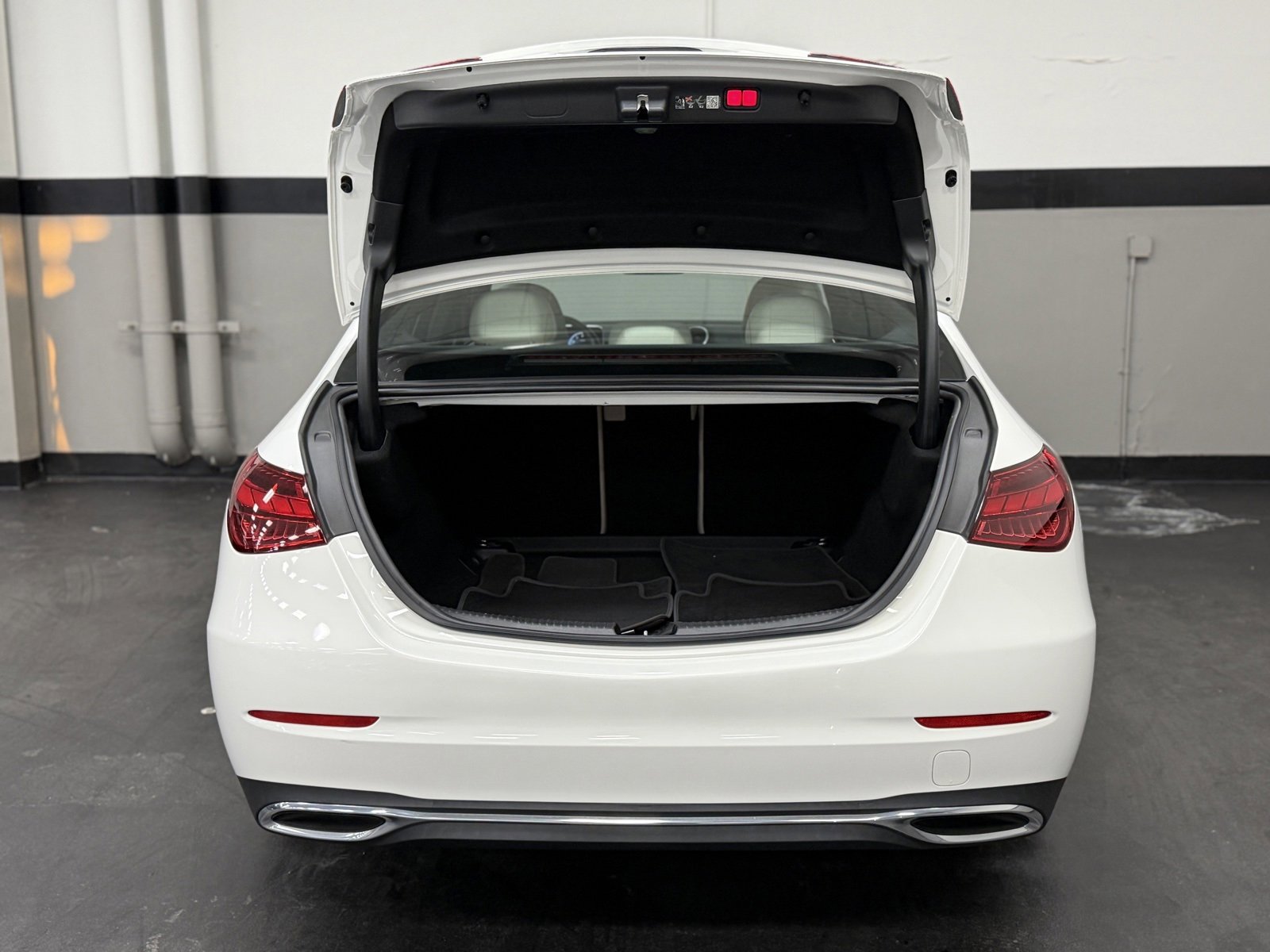 Certified 2022 Mercedes-Benz C 300 4MATIC Sedan image 15