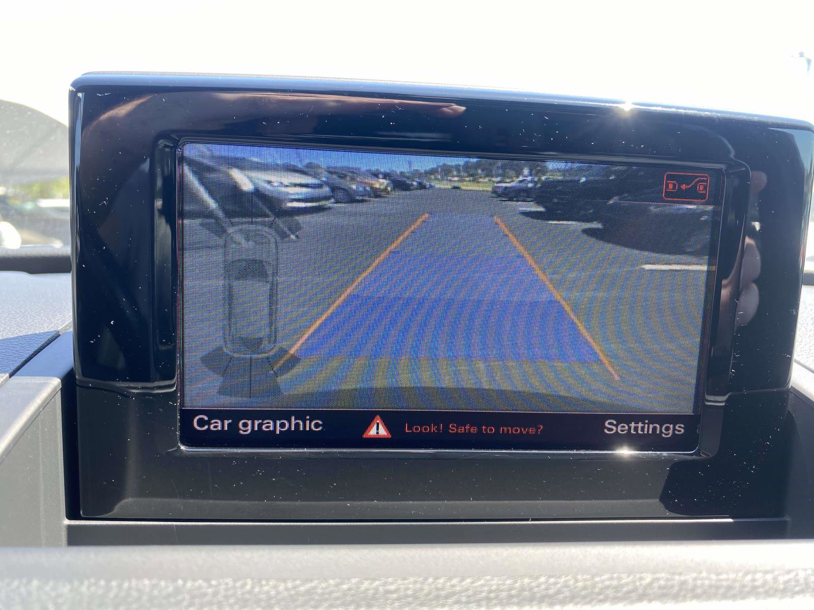 Used 2018 Audi Q3 2.0T Premium Plus w/ Premium Plus Package FWD image 26