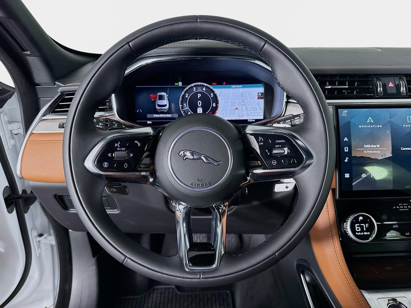 Used 2026 Jaguar F-PACE R-Dynamic S AWD/4WD image 12