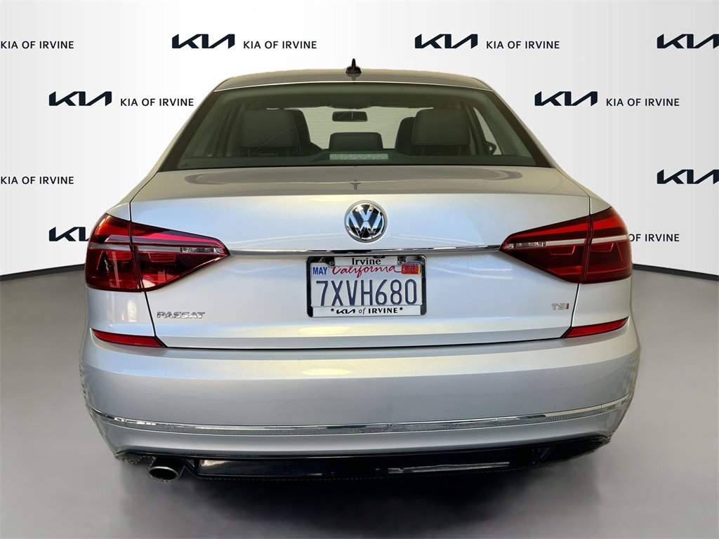 Used 2017 Volkswagen Passat 1.8T R-Line image 6