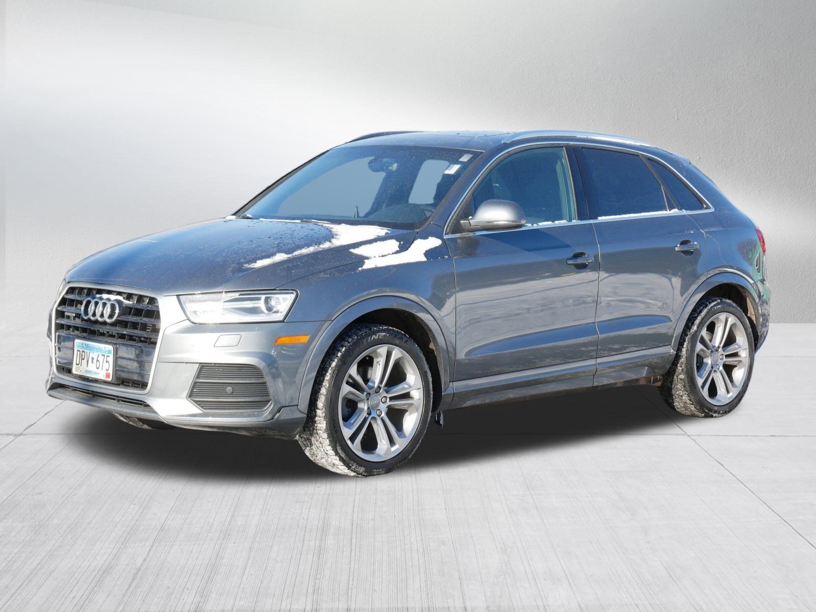 Used 2017 Audi Q3 2.0T Premium Plus w/ Premium Plus Package image 3