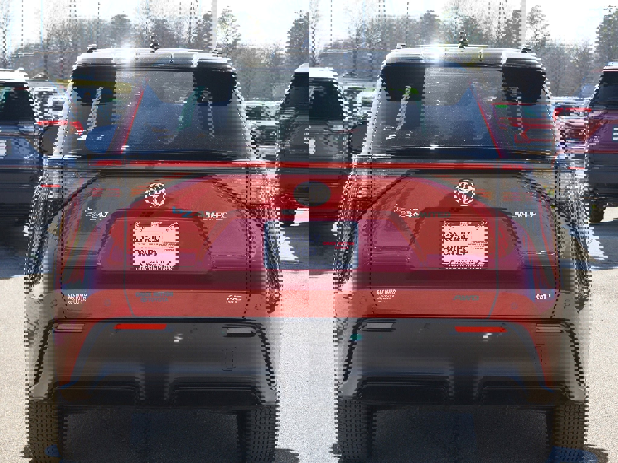 Used 2023 Toyota bZ4X Limited image 3