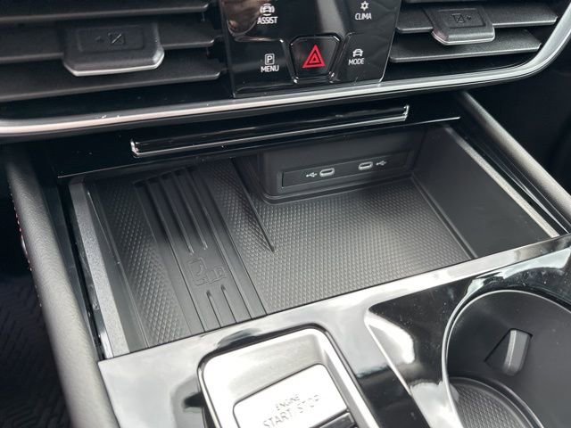 New 2026 Volkswagen Atlas Peak Edition AWD/4WD image 23