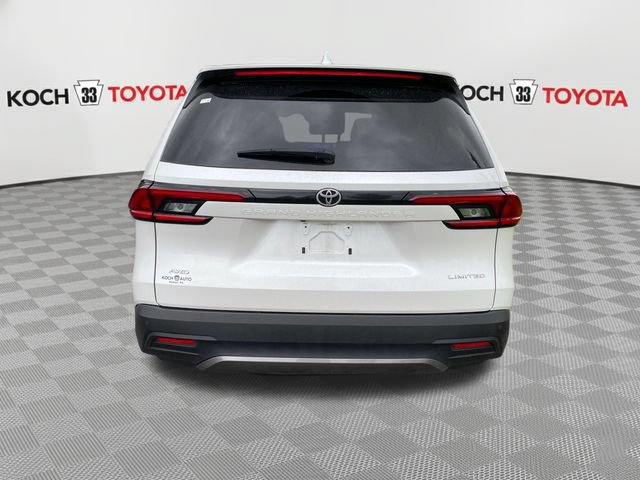 Used 2025 Toyota Grand Highlander AWD image 7