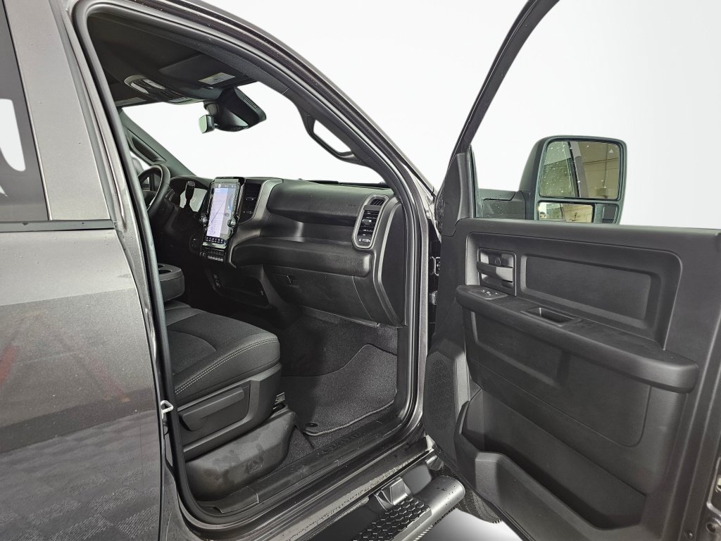 New 2026 RAM 3500 Tradesman AWD/4WD image 36
