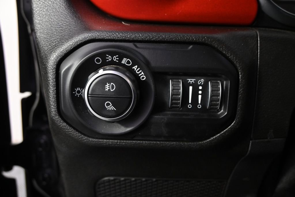 Used 2020 Jeep Gladiator Rubicon AWD/4WD image 24