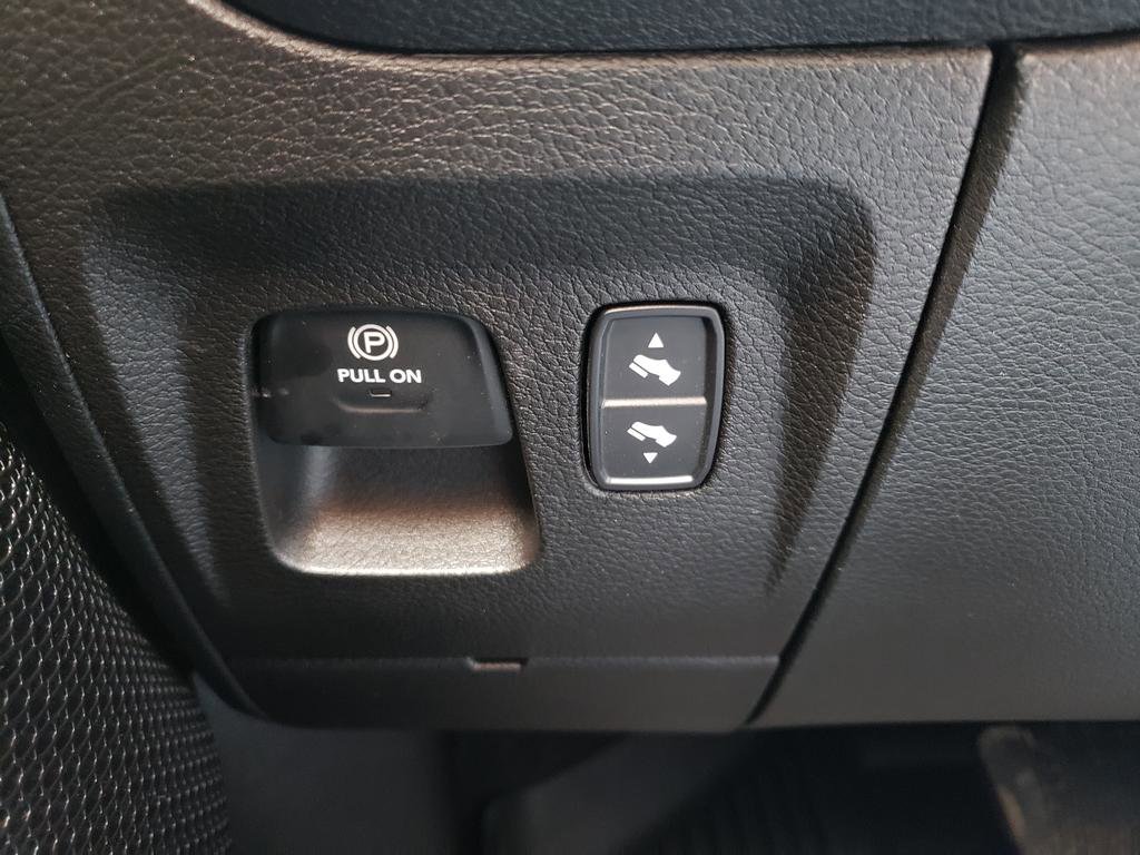 Used 2022 RAM 1500 Big Horn image 22