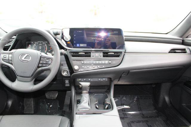 Certified 2025 Lexus ES 350 w/ Premium Package FWD image 10