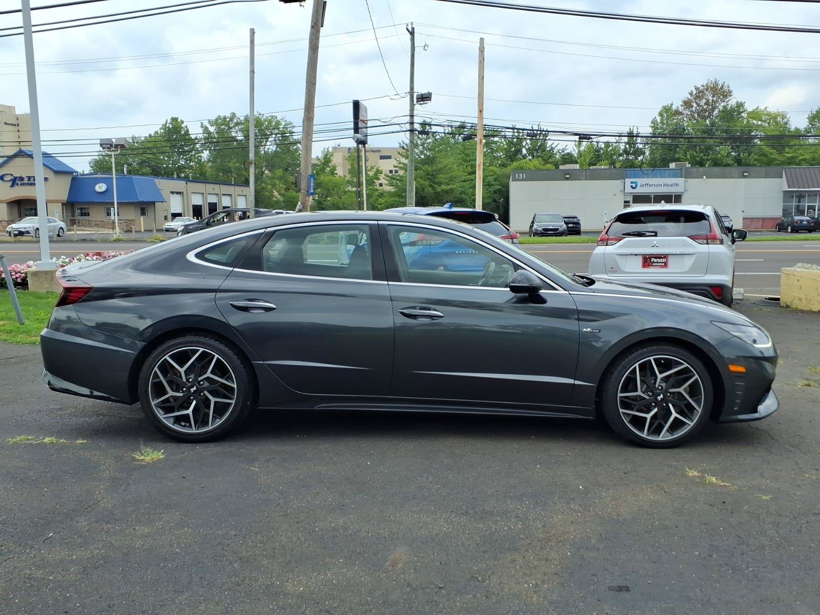 Used 2023 Hyundai Sonata N Line FWD image 2