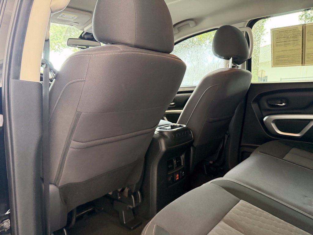 Used 2021 Nissan Titan SV w/ SV Convenience Package RWD image 39