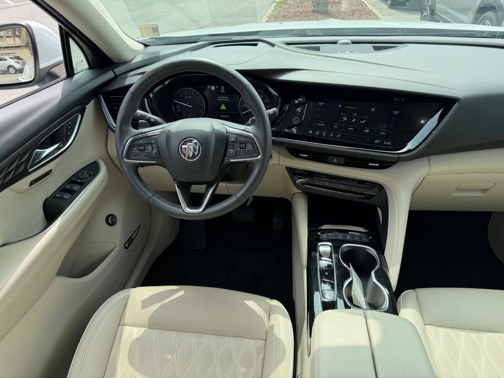 Used 2022 Buick Envision Avenir w/ Technology Package II FWD image 20