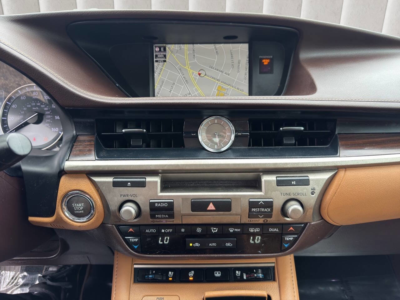 Used 2017 Lexus ES 350 w/ Luxury Package FWD image 15