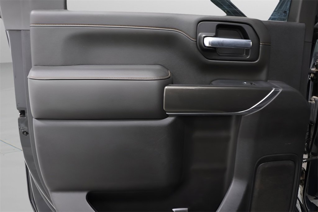 Used 2022 GMC Sierra 2500 AT4 w/ AT4 Preferred Package image 23