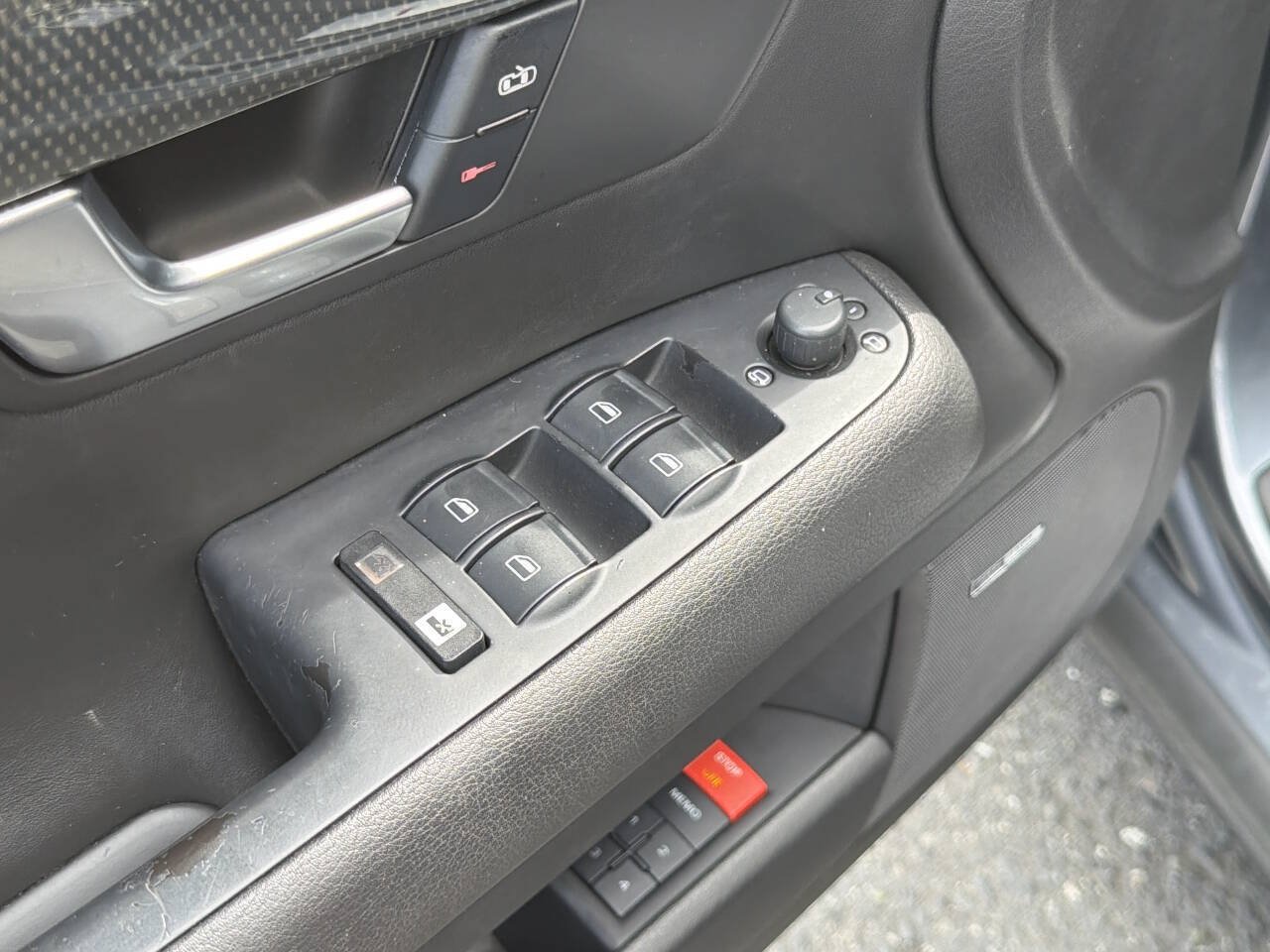 Used 2006 Audi S4 Sedan AWD/4WD image 26