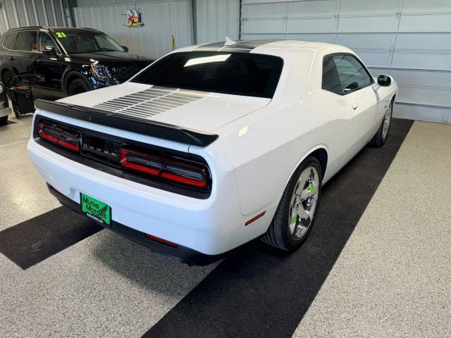 Used 2017 Dodge Challenger R/T w/ Driver Convenience Group image 3