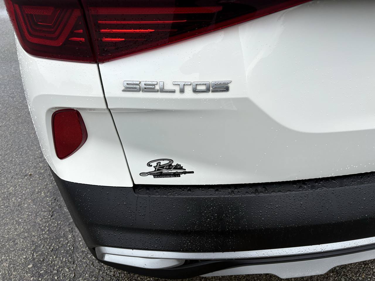 Used 2022 Kia Seltos S AWD/4WD image 10