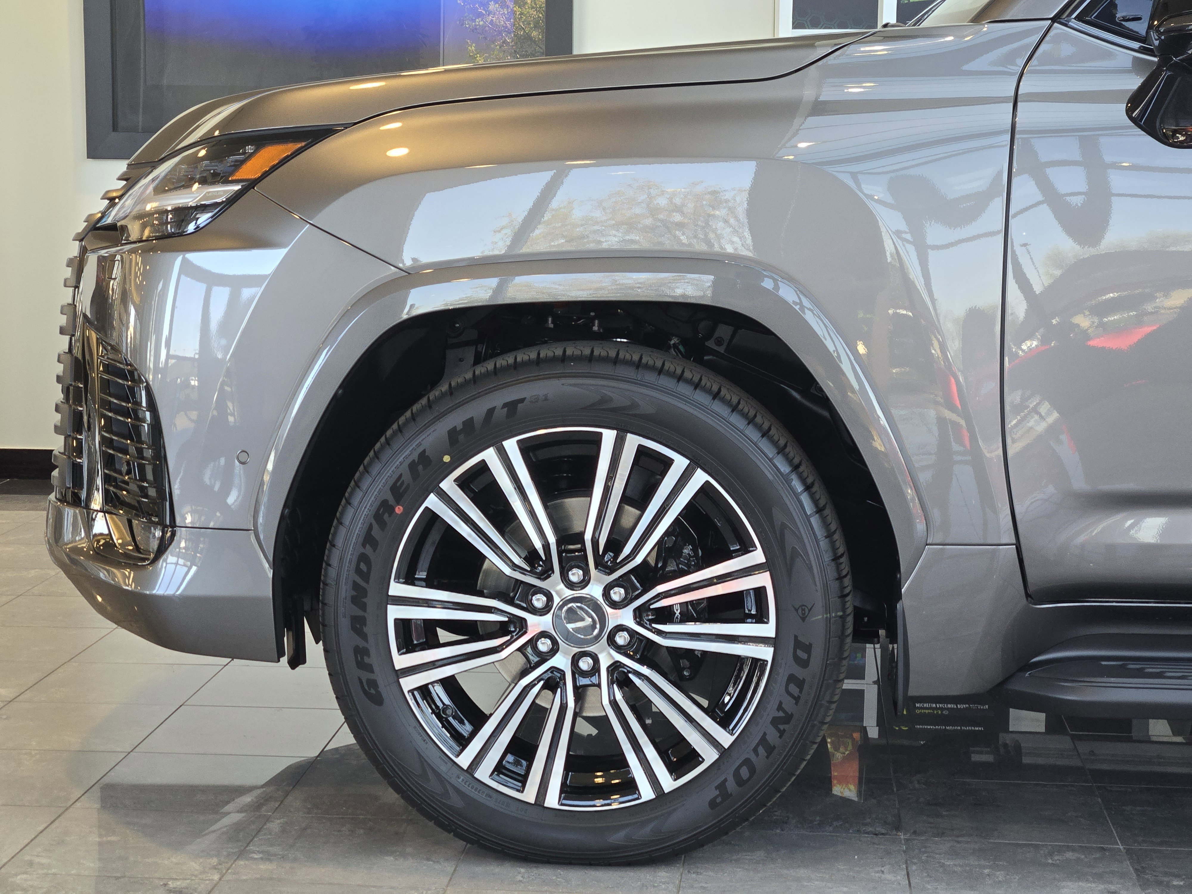 New 2026 Lexus LX 700h Luxury w/ Appearance Package AWD/4WD image 5