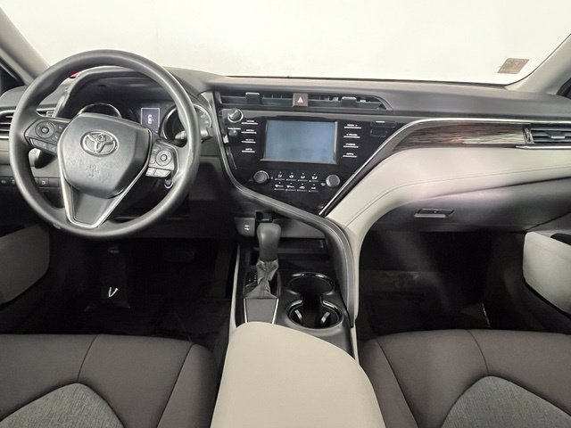 Used 2018 Toyota Camry LE FWD image 9