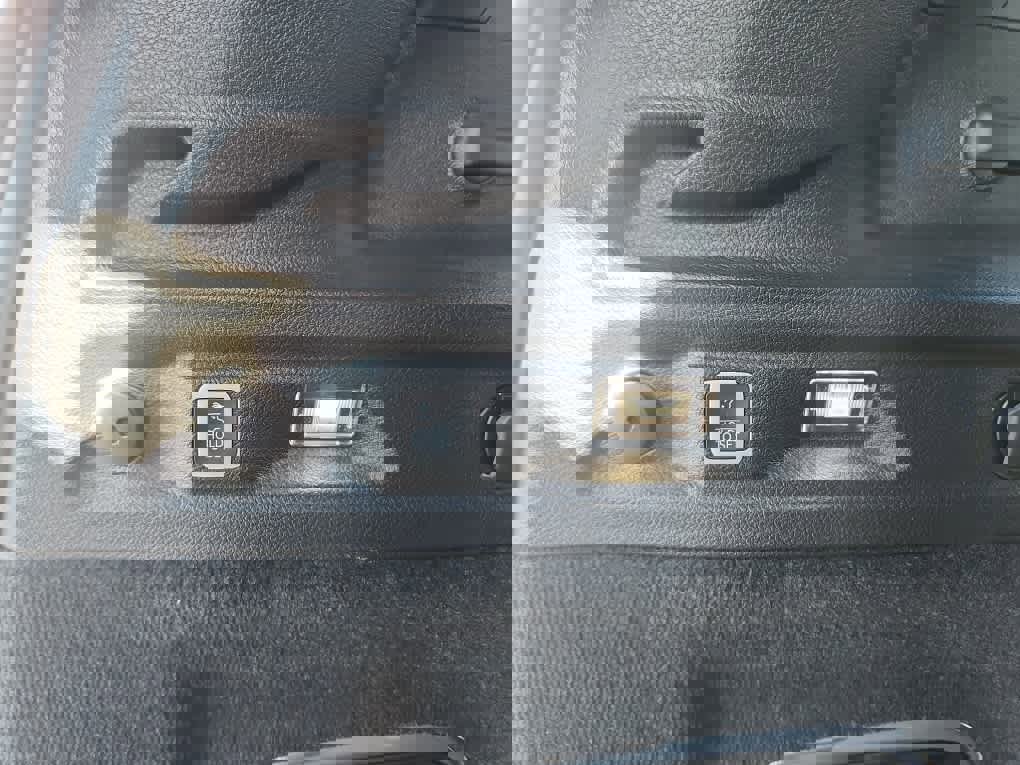 Used 2023 Jeep Grand Cherokee L Overland image 15