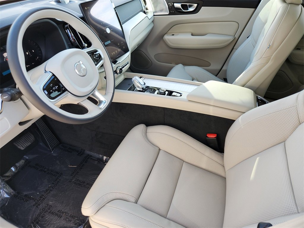 New 2026 Volvo XC60 B5 Ultra w/ Climate Package image 6