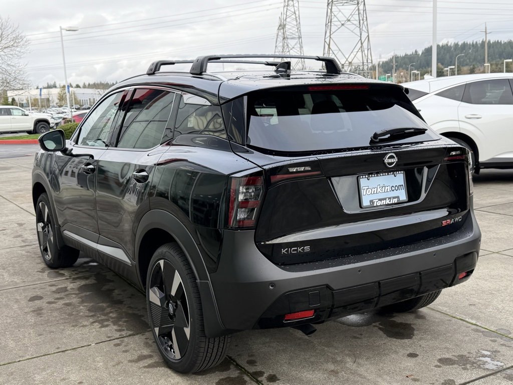New 2026 Nissan Kicks SR w/ Cold Weather Package image 8