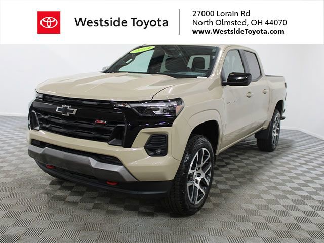 Used 2024 Chevrolet Colorado Z71 w/ Z71 Convenience Package 2 AWD/4WD image 1