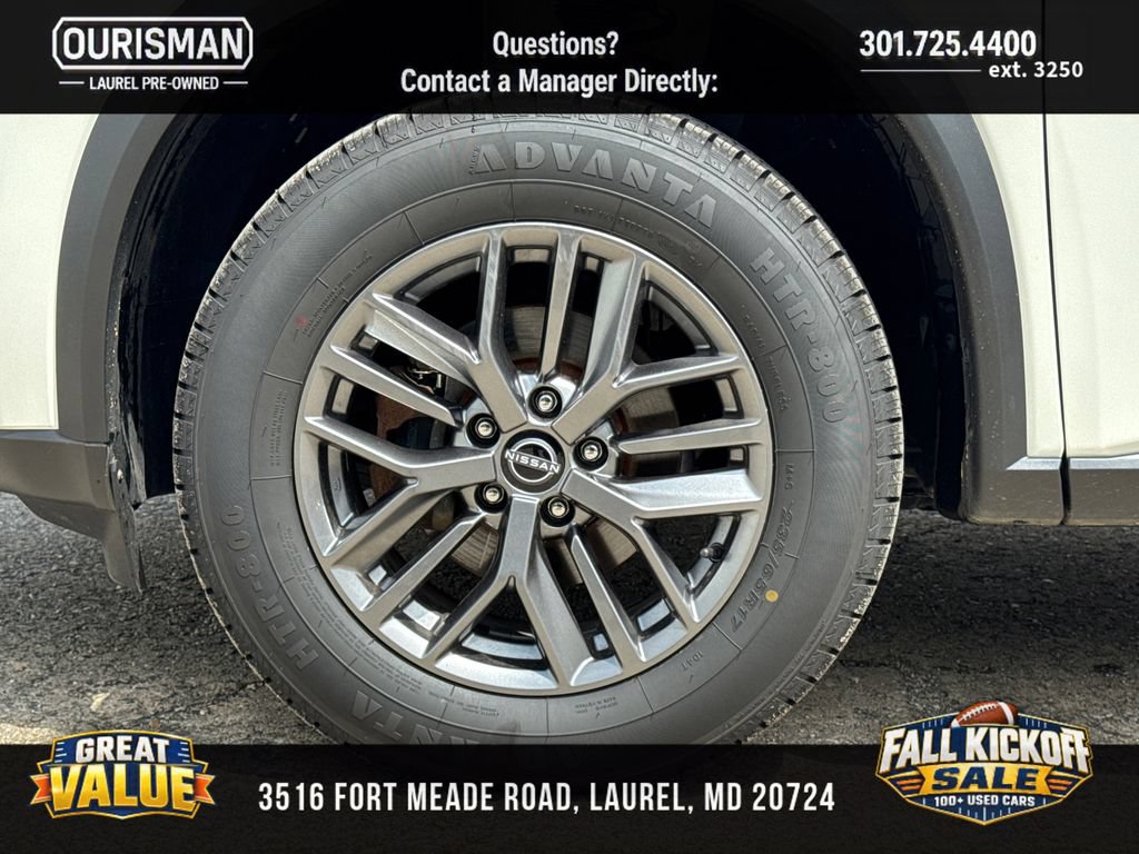 Used 2023 Nissan Rogue S AWD/4WD image 5