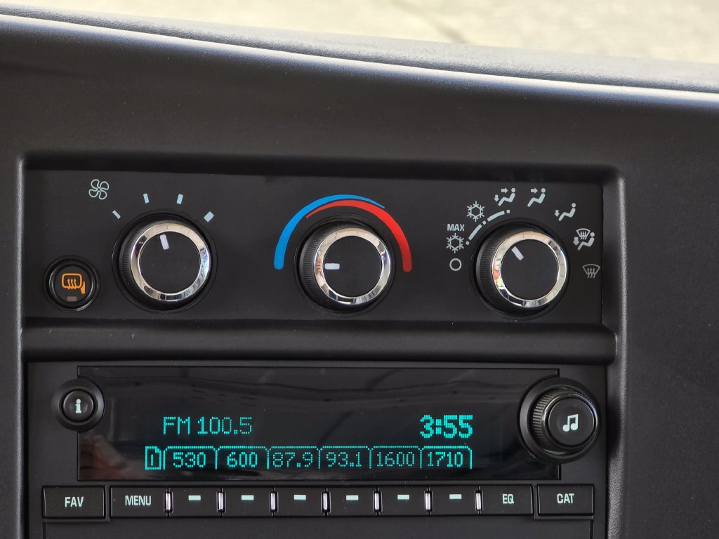 New 2026 Chevrolet Express 2500 w/ Communications Package RWD image 27