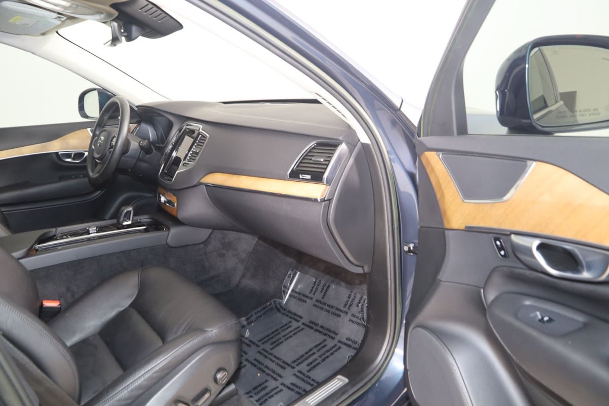 Used 2023 Volvo XC90 B6 Plus w/ Protection Package Premier AWD/4WD image 43