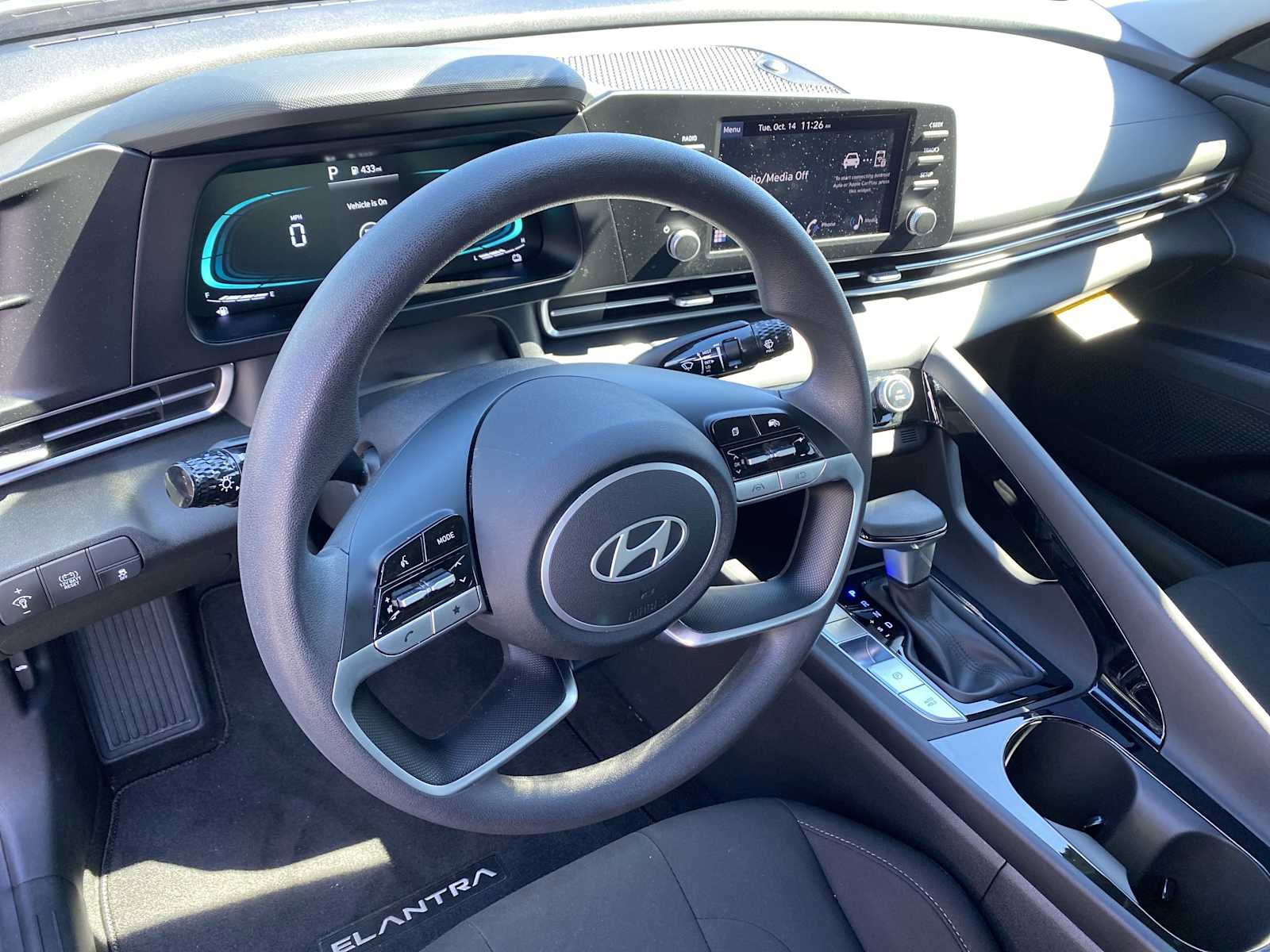 Certified 2025 Hyundai Elantra Blue image 12