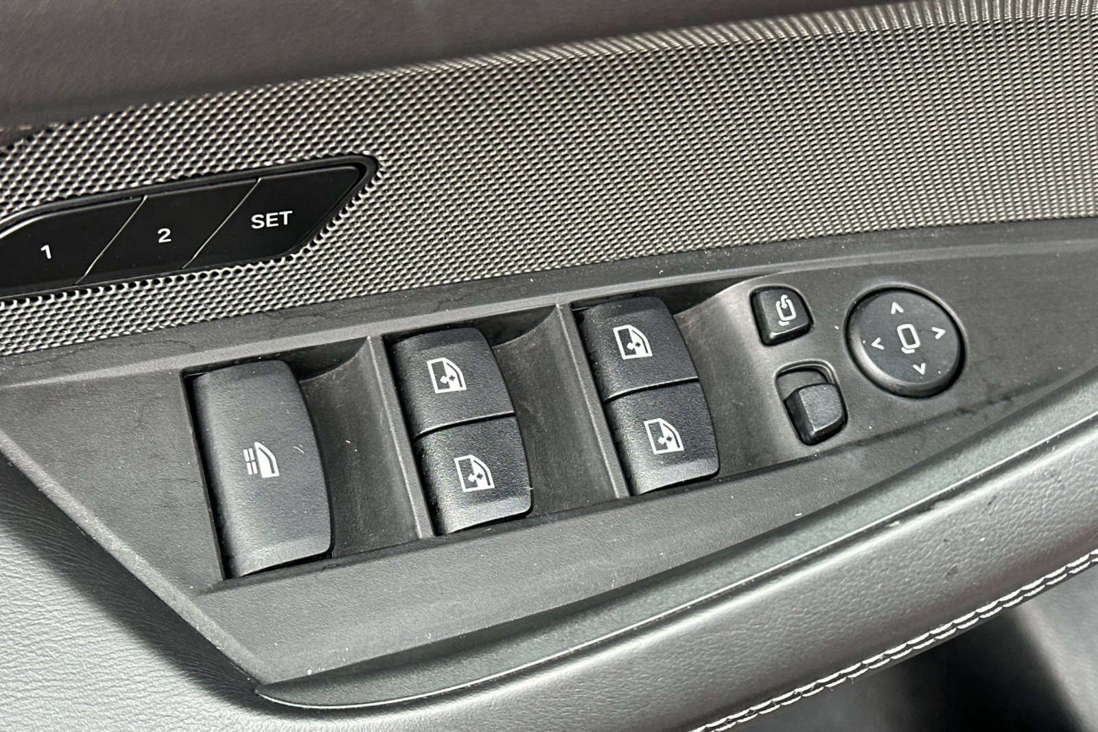 Used 2023 BMW M4 xDrive Competition image 11